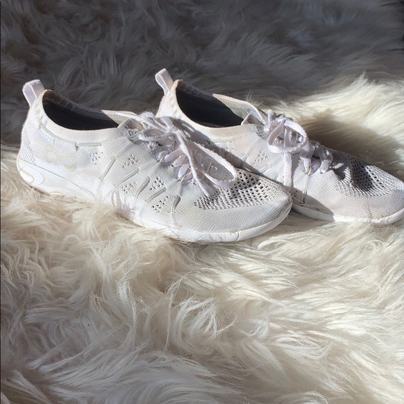 flyte cheer shoes